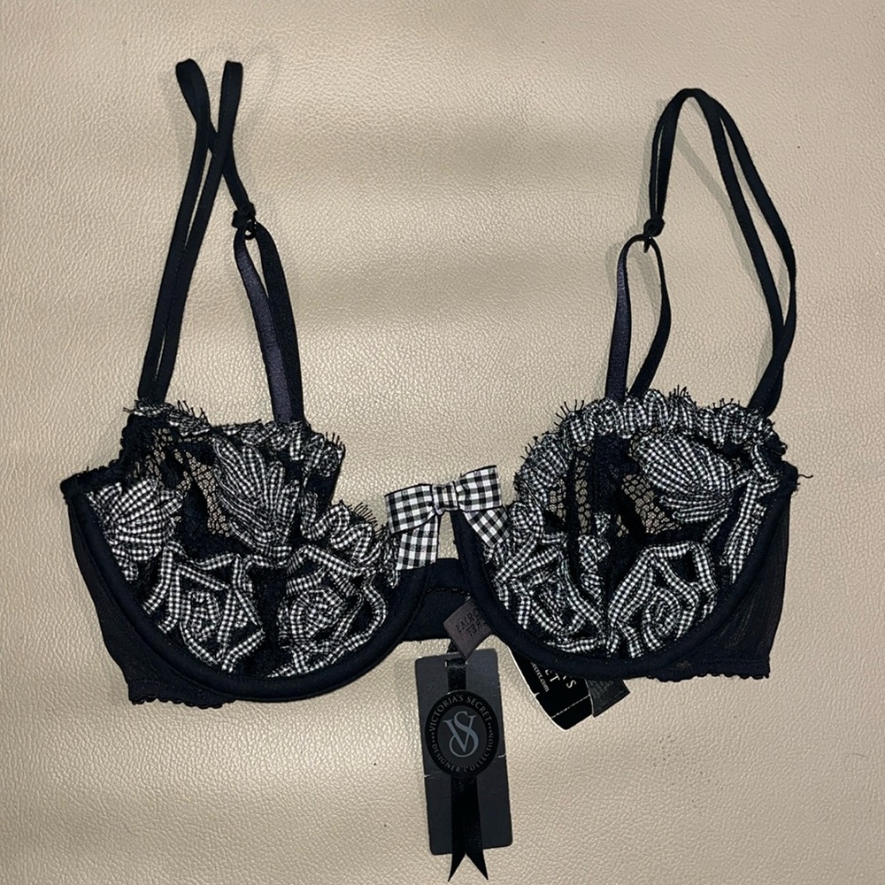Victorias Secret 32C bra NWT